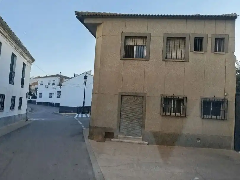 Piso en venta en Calle Real, 17, Darro Vista exterior de Piso en venta en Darro con Parking comunitario y Balcón