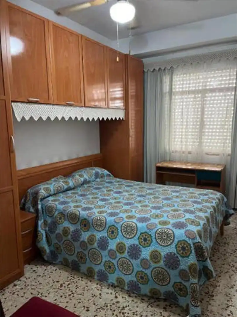 Habitación de Piso de alquiler en Marmolejo con Terraza y Amueblado