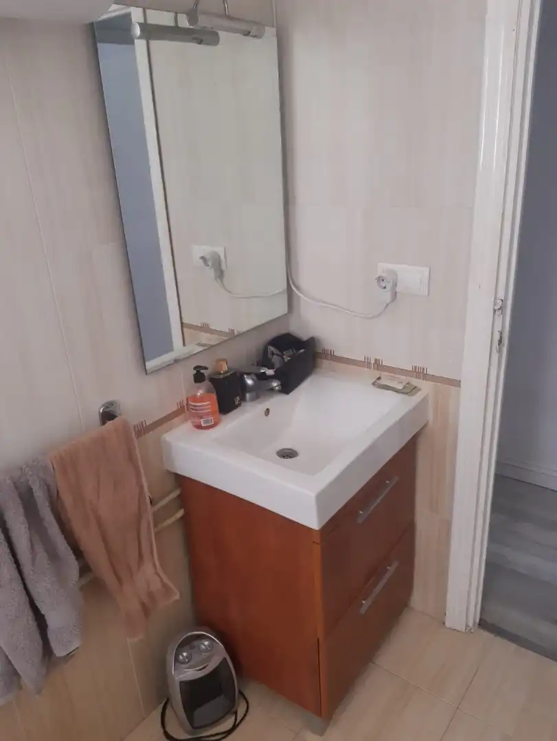 Wohnung zur Miete in Carrer Joaquim Sorolla, 4, Santa Rosa Badezimmer von Wohnung zur Miete in Alcoy / Alcoi mit Möbliert, Waschmaschine und Balkon