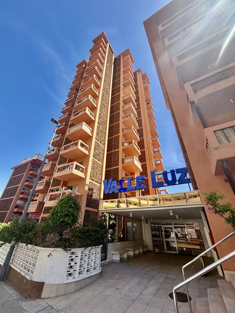 Estudi en venda a Avenida Melchor Luz, 4, Playa Jardín Vista exterior de Estudi en venda en Puerto de la Cruz amb Jardí privat, Terrassa i Piscina