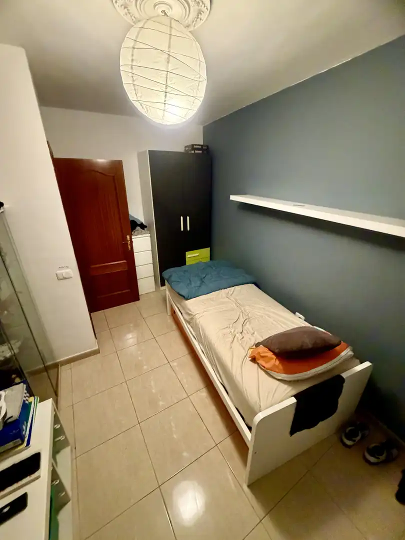 Piso en venta en Calle de García Estrada, 8, Los Realejos pueblo Habitación de Piso en venta en Los Realejos con Terraza, Trastero y Amueblado