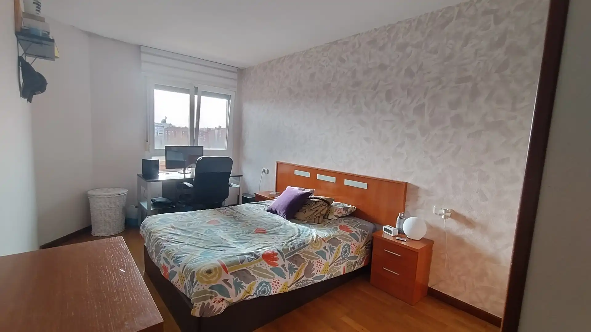 Zimmer in Calle Gordon Ordás, 10, Las Eras de Renueva Zimmer in Calle Gordon Ordás, 10, Las Eras de Renueva