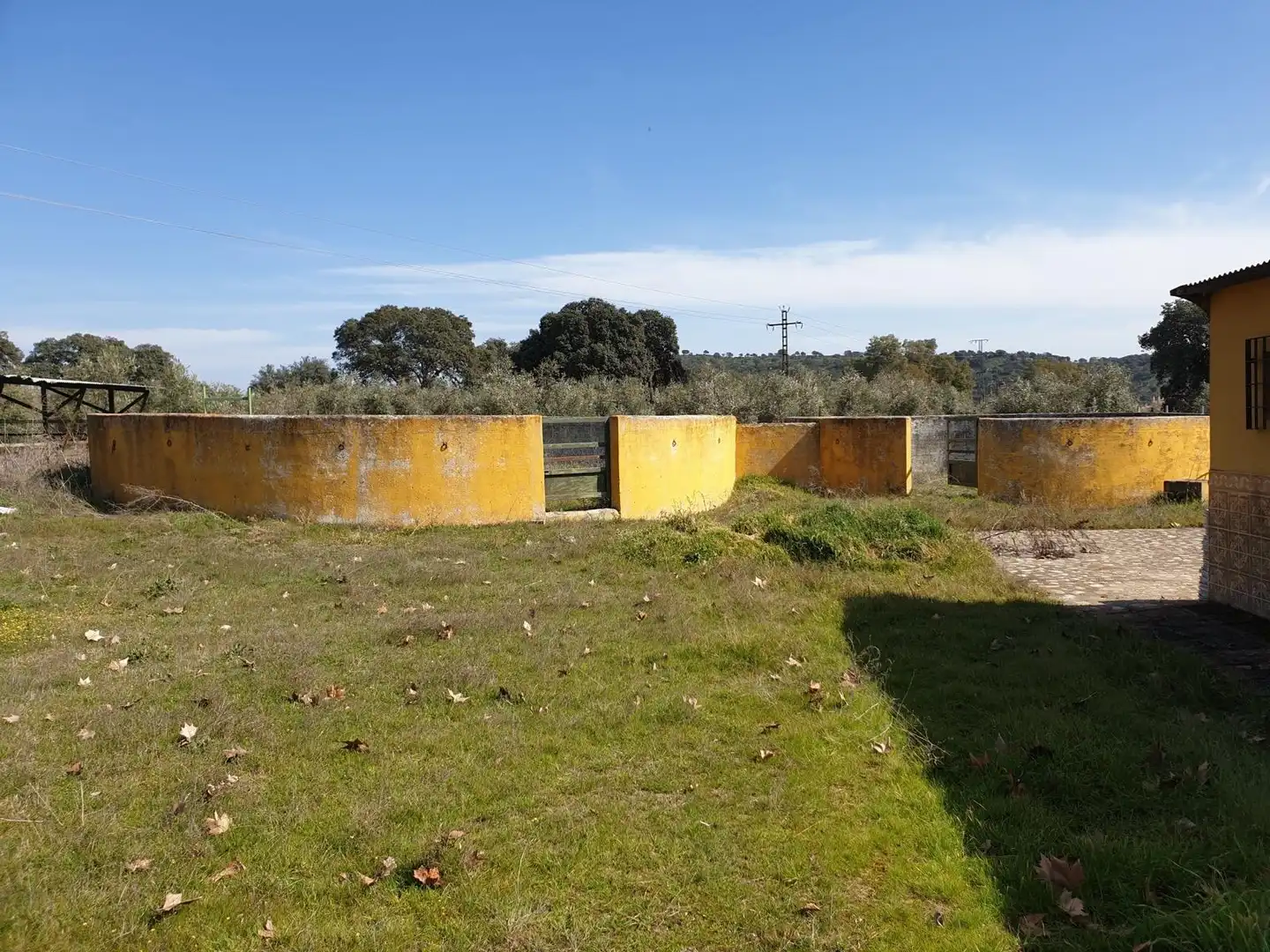 Finca rústica en venda a Urbanización las Encinas, 12a, San Roque - La Cruz - La Rozuela Finca rústica en venda en Linares amb Aire condicionat, Terrassa i Piscina