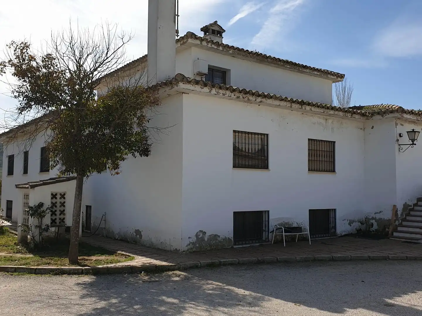 Finca rústica en venda a Urbanización las Encinas, 12a, San Roque - La Cruz - La Rozuela Vista exterior de Finca rústica en venda en Linares amb Aire condicionat, Terrassa i Piscina