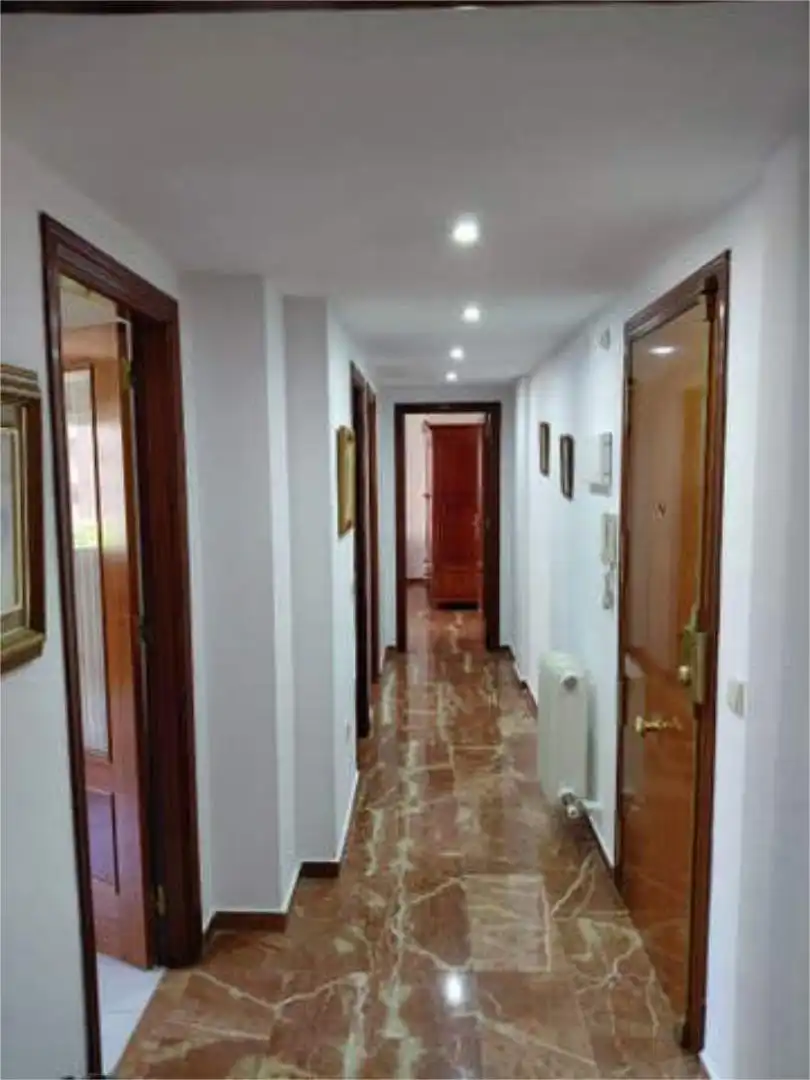 Apartamento de alquiler en Renfe - Bulevar 1ª y 2ª Fase Apartamento de alquiler en Jaén con Calefacción, Jardín privado y Terraza