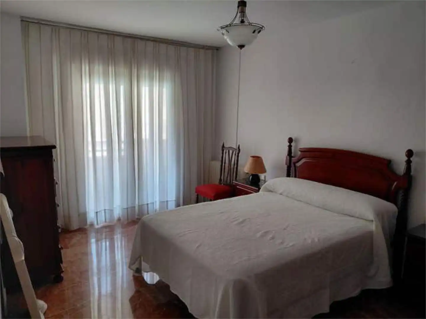Apartamento de alquiler en Renfe - Bulevar 1ª y 2ª Fase Habitación de Apartamento de alquiler en Jaén con Calefacción, Jardín privado y Terraza