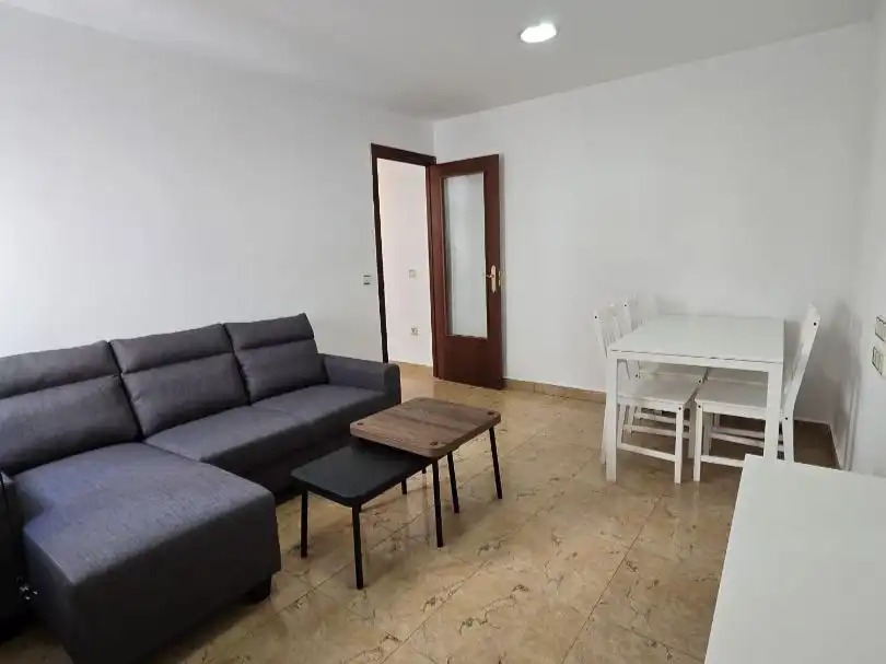 Piso de alquiler en Calle de los Bascones, 16, Almenara -Ventilla