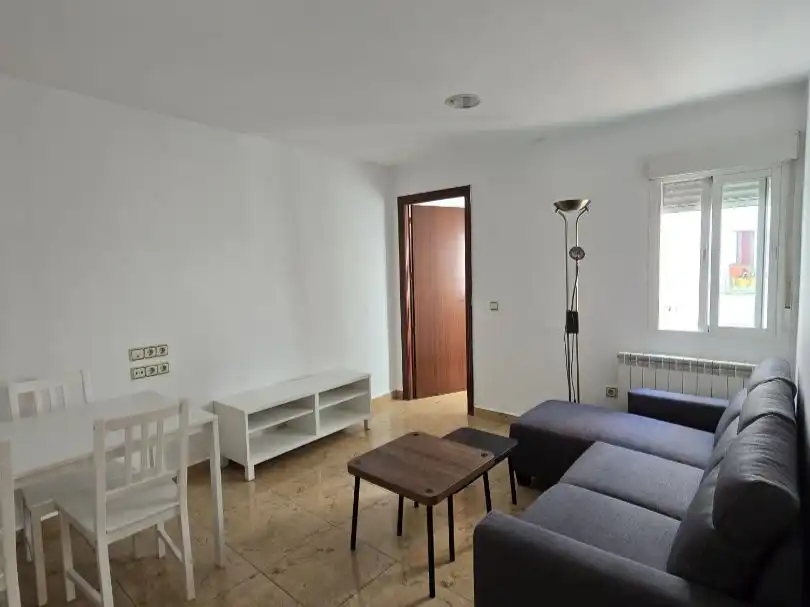 Piso de alquiler en Calle de los Bascones, 16, Almenara -Ventilla
