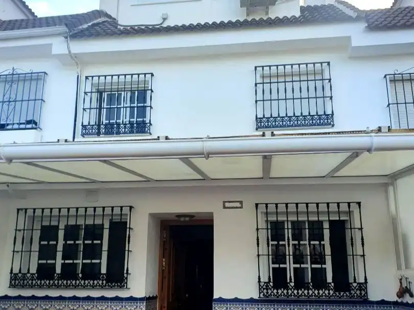 Finca rústica en venda a Calle Jara, 36, Platero - El Limón Vista exterior de Finca rústica en venda en Alhaurín de la Torre amb Aire condicionat, Calefacció i Jardí privat