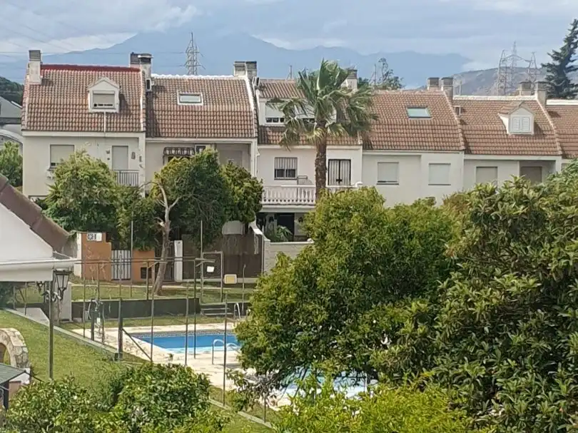 Finca rústica en venda a Calle Jara, 36, Platero - El Limón Vista exterior de Finca rústica en venda en Alhaurín de la Torre amb Aire condicionat, Calefacció i Jardí privat