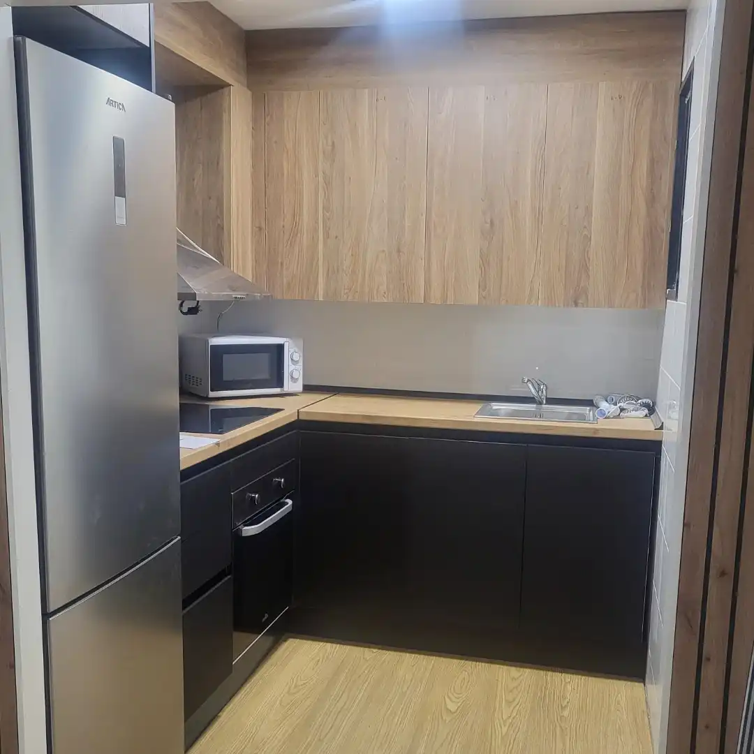 Cocina de Piso para compartir en L'Alcora con Amueblado, Horno y Lavadora