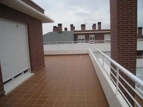 Piso de alquiler en Calle Benito Pérez Galdós, 33, Universidad - Las Huelgas