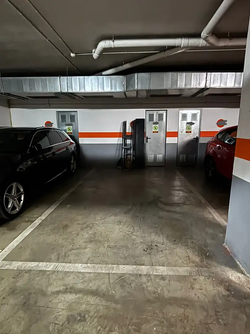 Lagerraum zur Miete in Calle Poeta J. Agustín Goytis, 5, Casas Verdes Parkplatz von Lagerraum zur Miete in Paterna