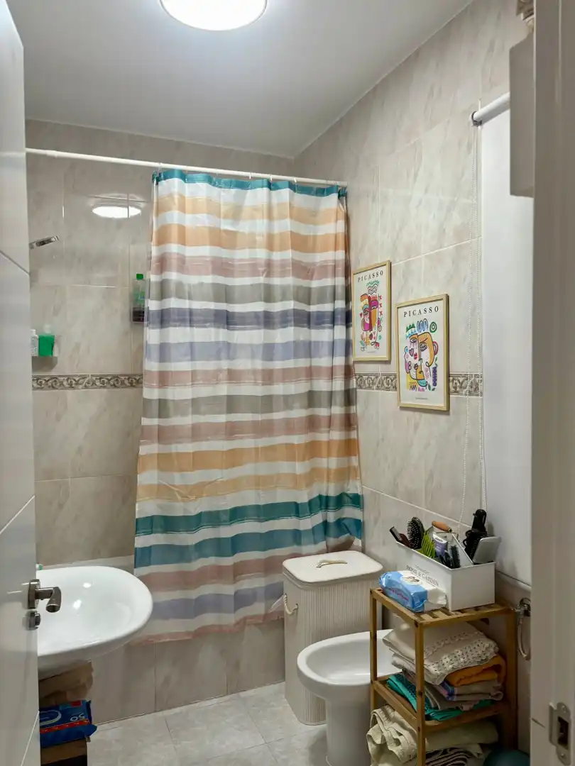 Baño de Piso de alquiler en Ourense Capital  con Aire acondicionado, Terraza y Trastero