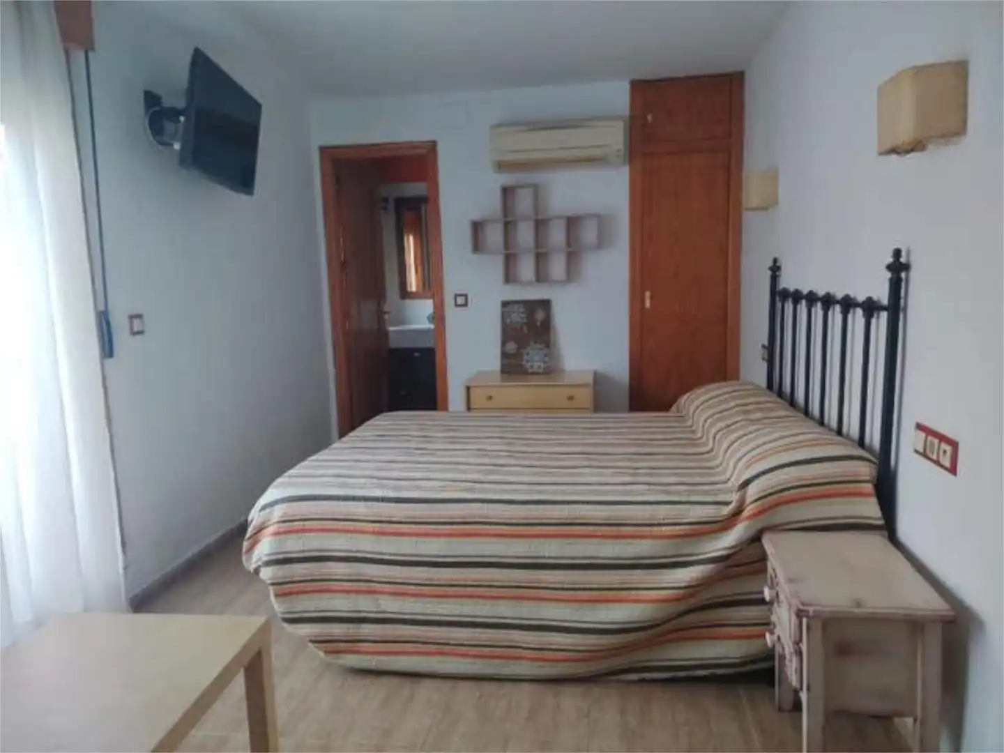 Habitación de Apartamento de alquiler en Córdoba con Terraza y Amueblado