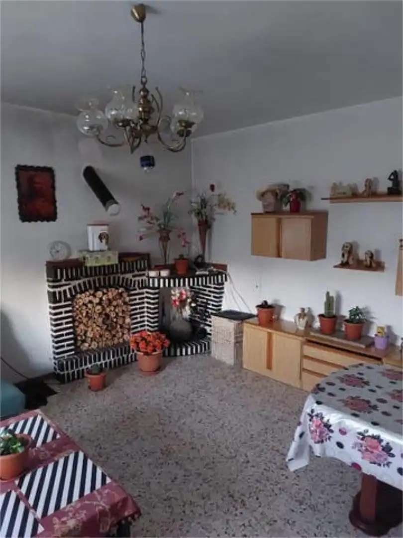 Casa adosada en venta en Lucena del Puerto Sala de estar de Casa adosada en venta en Lucena del Puerto con Terraza y Trastero