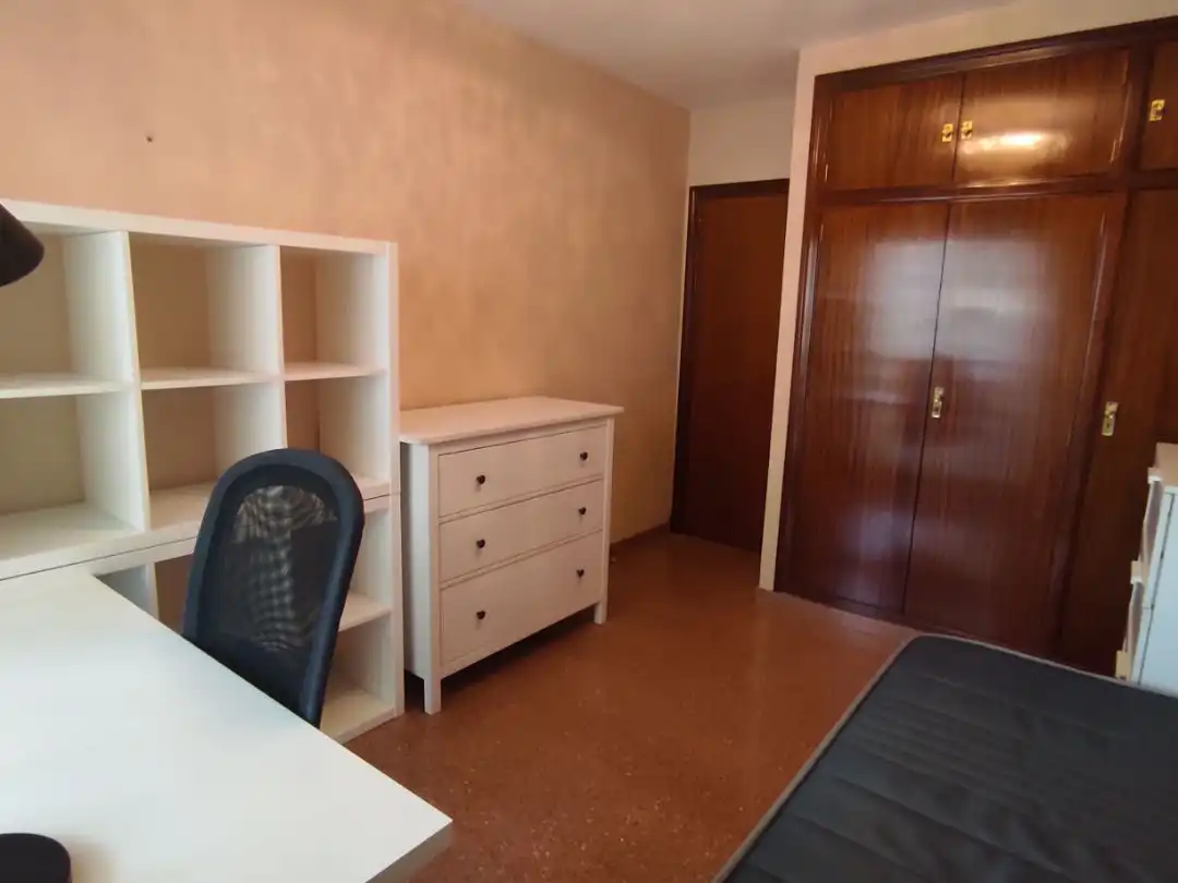 Habitación en Calle de Illueca, 3, Parque Miraflores Habitación en Calle de Illueca, 3, Parque Miraflores