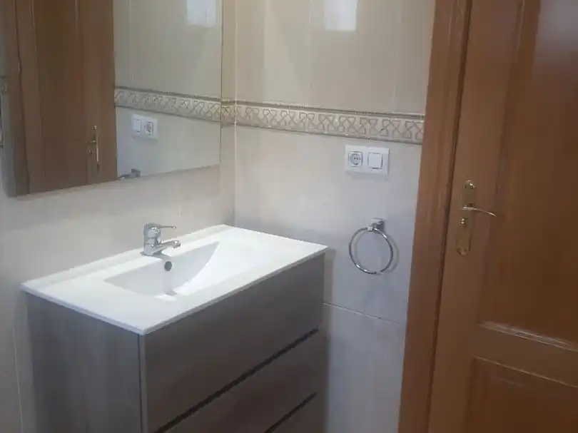 Flat for rent in Calle de San Blas, 6, San Pablo Bathroom of Flat for rent in Zaragoza with Air Conditioner, Heating and Parquet flooring