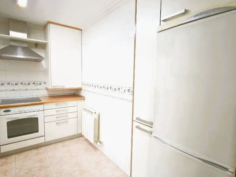 Wohnung zum Verkauf in Rúa Perillana, 2, Ponteareas Küche von Wohnung zum Verkauf in Ponteareas mit Terrasse