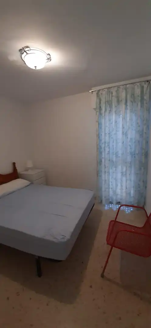 Schlafzimmer von Einfamilien-Reihenhaus zur Miete in Almonte mit Balkon