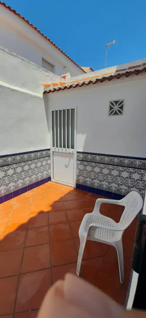 Casa adosada de alquiler en Calle Granada, 589, Caño Guerrero Jardín de Casa adosada de alquiler en Almonte con Amueblado y Balcón