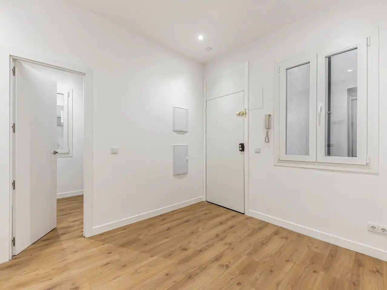 Flat for sale in  Madrid Capital