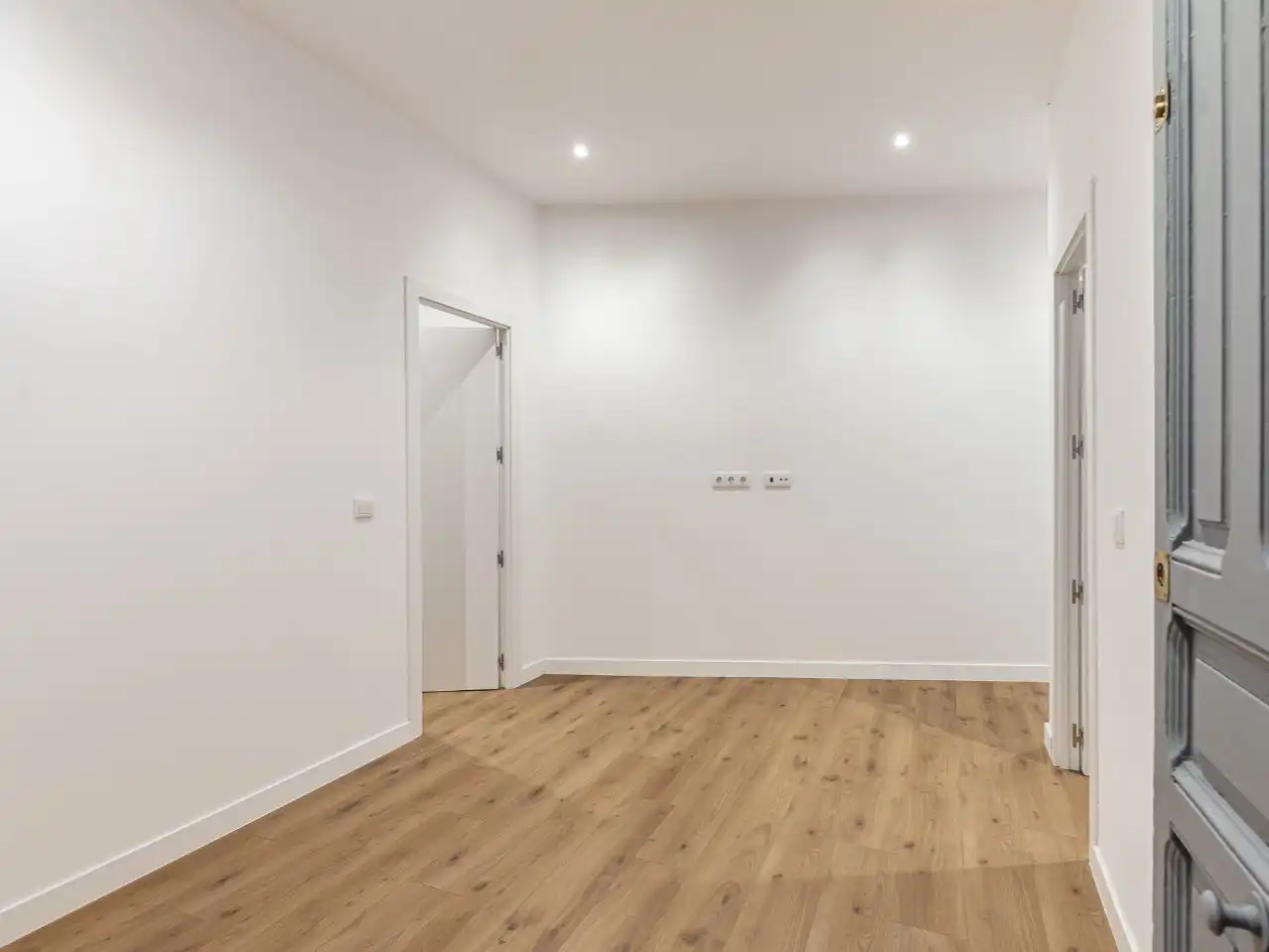 Flat for sale in  Madrid Capital
