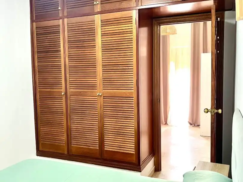 Habitación de Piso de alquiler en Sevilla con Aire acondicionado, Calefacción y Amueblado
