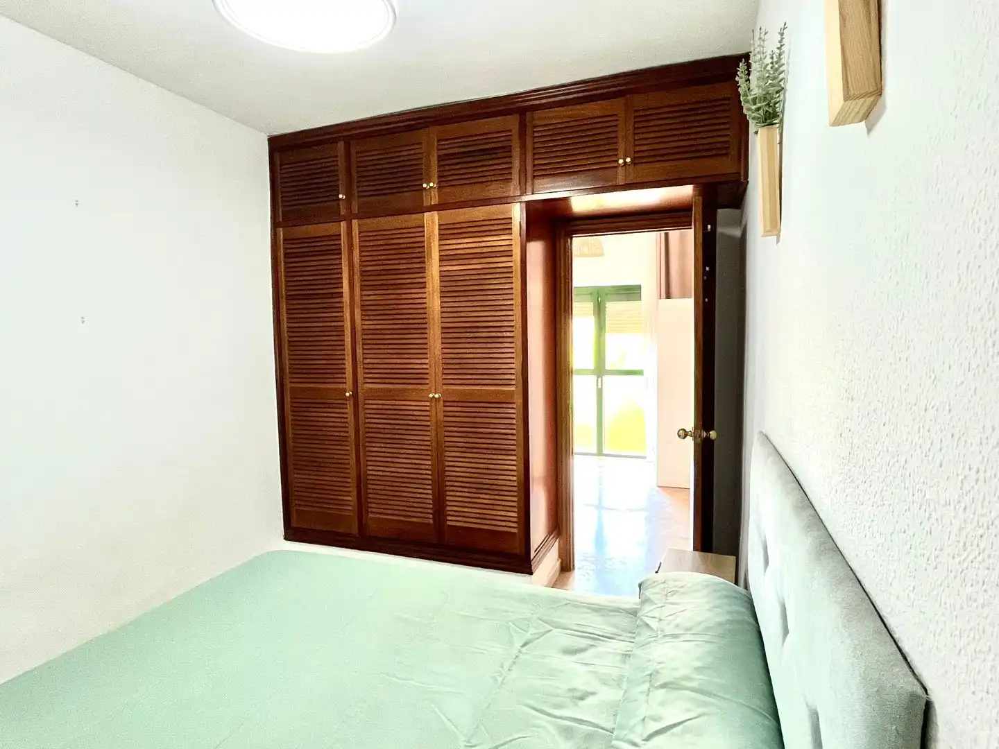 Habitación de Piso de alquiler en Sevilla con Aire acondicionado, Calefacción y Amueblado