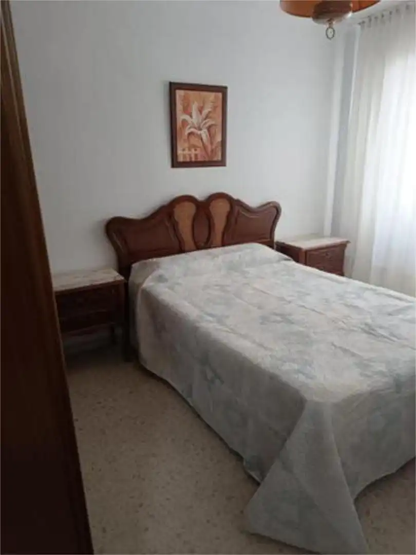 Piso de alquiler en El Torrejón - El Cerezo Habitación de Piso de alquiler en Sevilla con Terraza y Amueblado