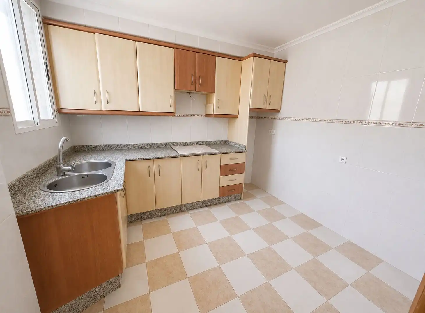 Wohnung zur Miete in Carretera de Murcia, 98, Cehegín Küche von Wohnung zur Miete in Cehegín mit Balkon