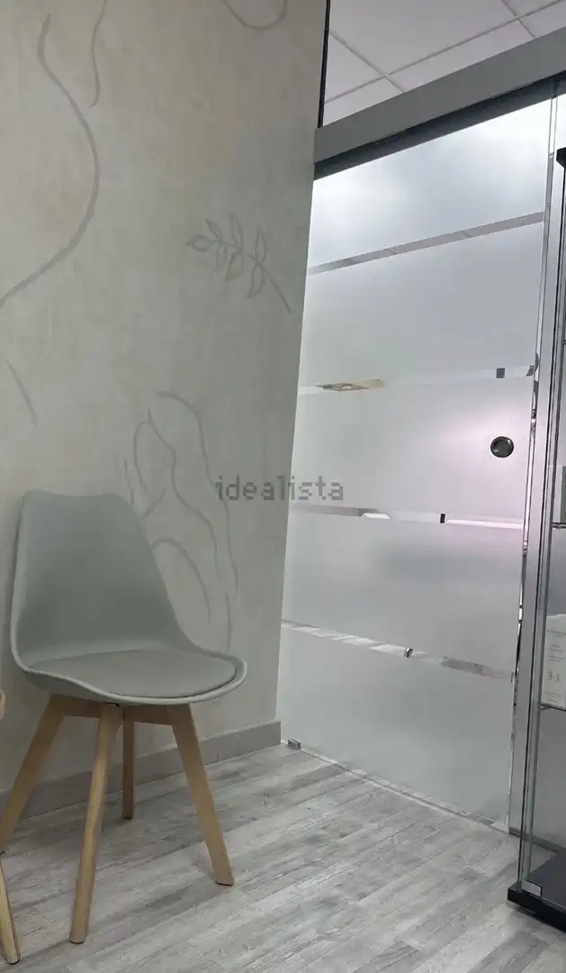 Baño de Local en venta en Sevilla con Aire acondicionado, Calefacción y Alarma