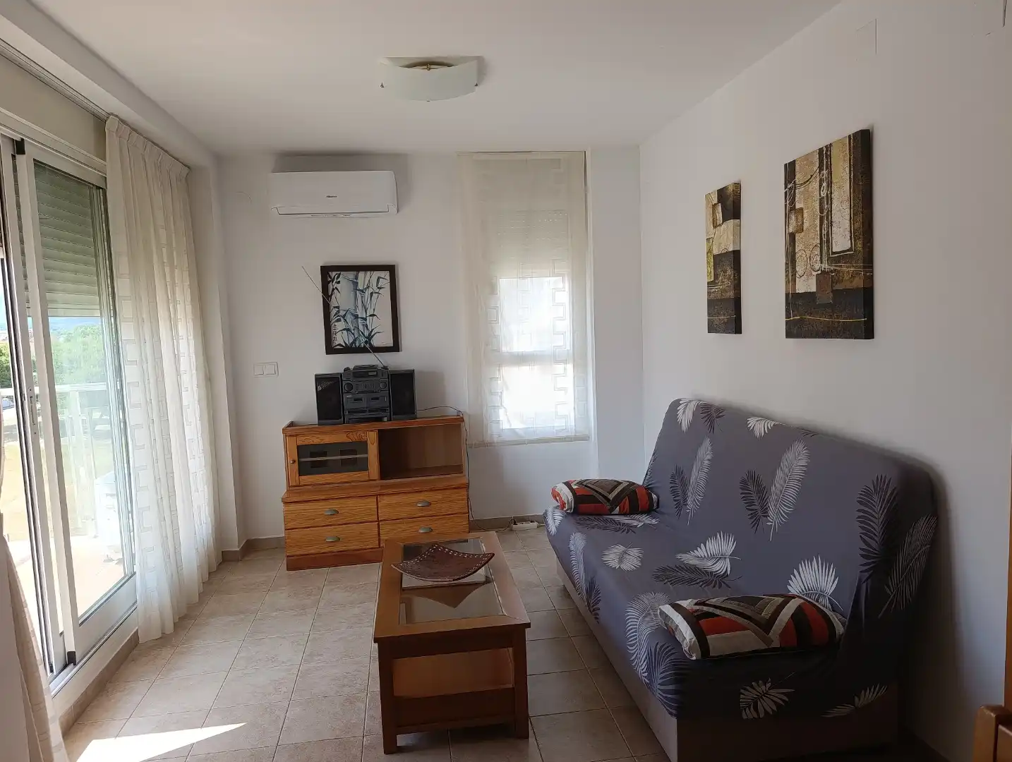 Apartamento de alquiler en Carrer d'Argelers, 20, Oliva Playa Sala de estar de Apartamento de alquiler en Oliva con Aire acondicionado, Calefacción y Terraza