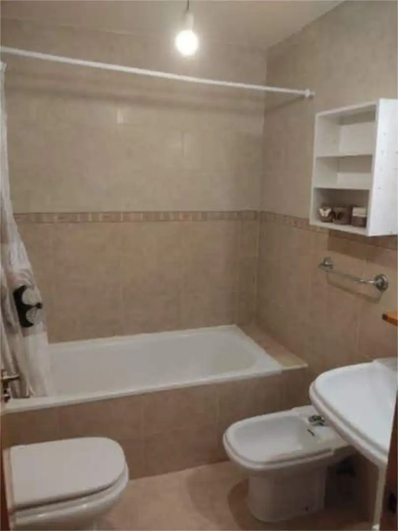 Piso en venta en Cantimpalos Baño de Piso en venta en Cantimpalos con Calefacción, Terraza y Trastero