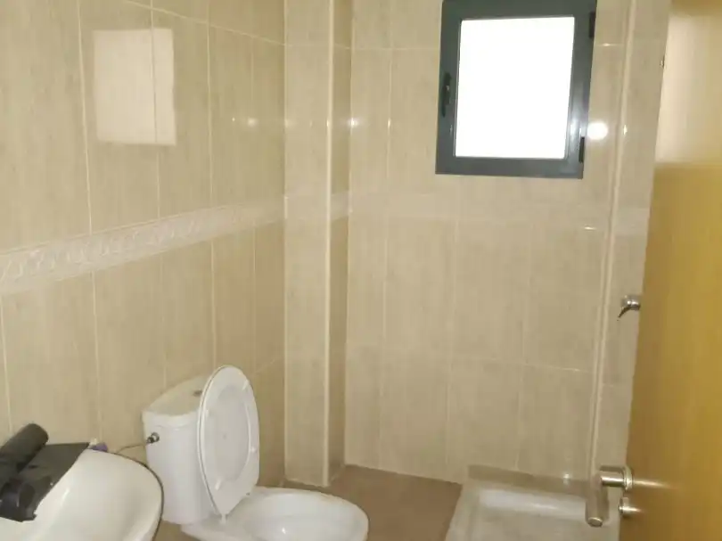Piso en venta en Calle Sorolla, 8, Bigastro Baño de Piso en venta en Bigastro con Aire acondicionado, Terraza y Piscina
