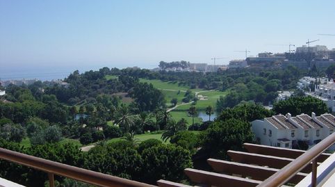 Foto 2 de Ático en venta en Calle Ronda del Golf Este, 56, Cortijo Torrequebrada, Benalmádena