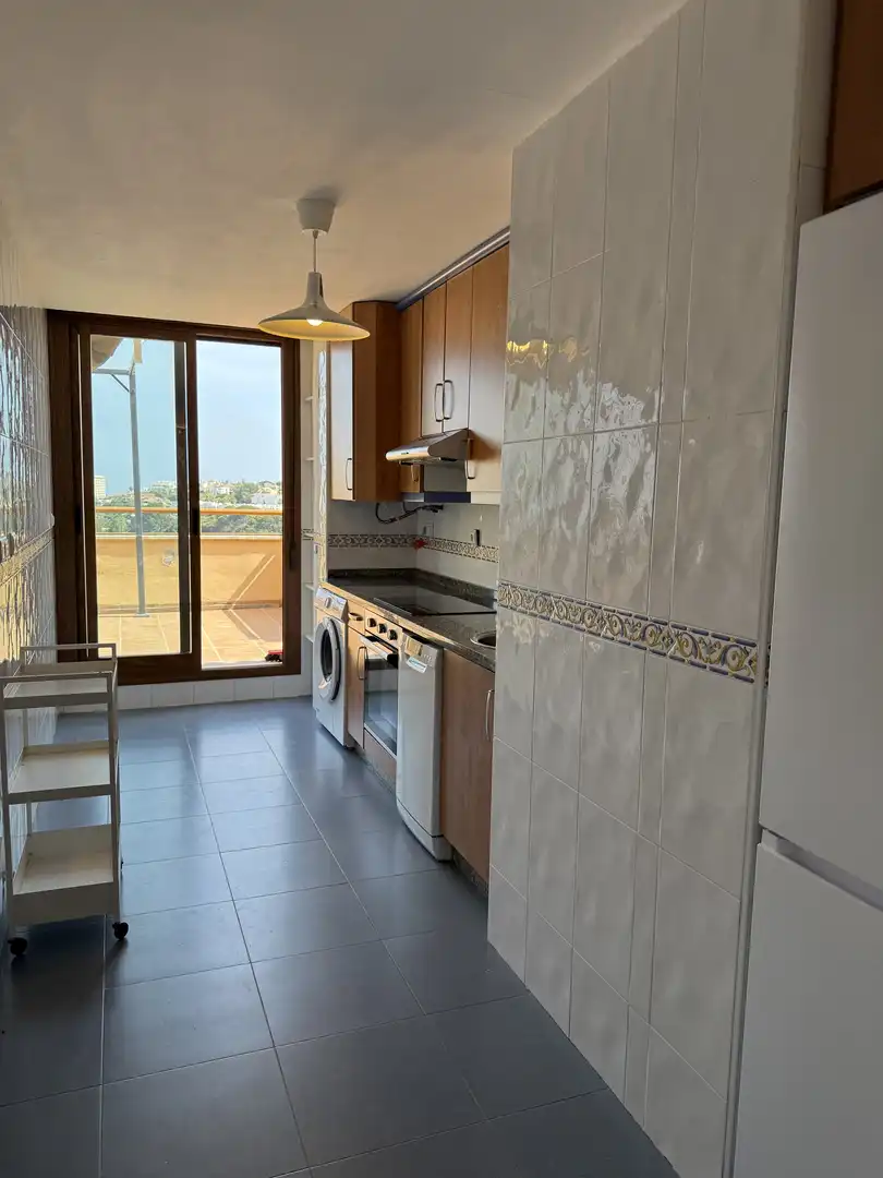 Ático en venta en Calle Ronda del Golf Este, 56, Cortijo Torrequebrada Cocina de Ático en venta en Benalmádena con Aire acondicionado, Terraza y Piscina