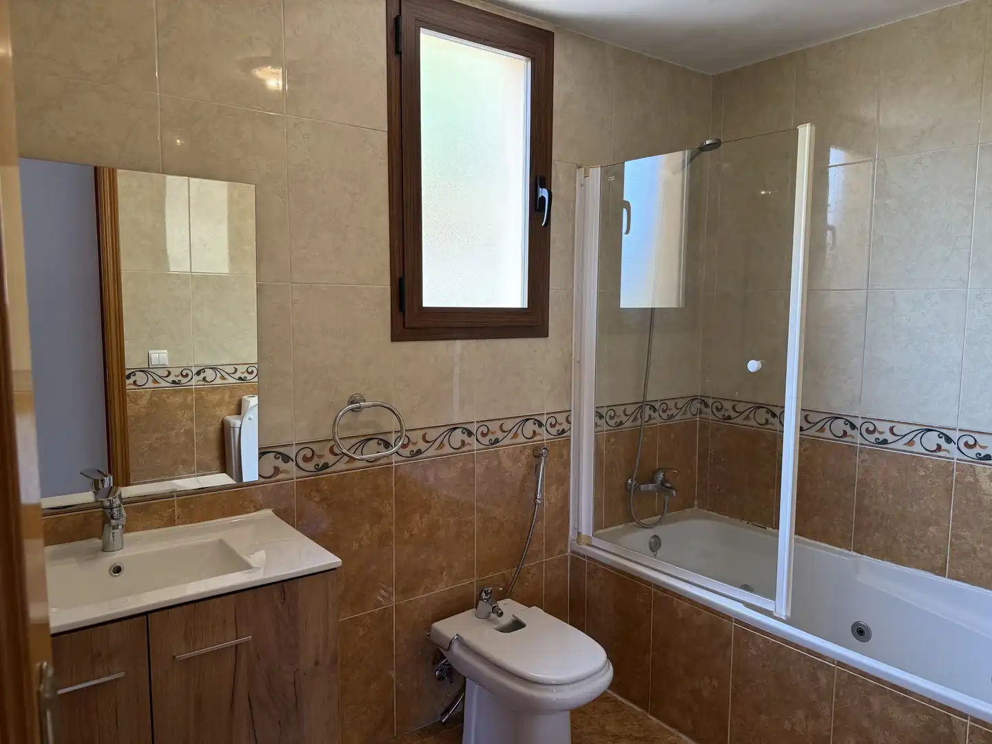 Ático en venta en Calle Ronda del Golf Este, 56, Cortijo Torrequebrada Baño de Ático en venta en Benalmádena con Aire acondicionado, Terraza y Piscina