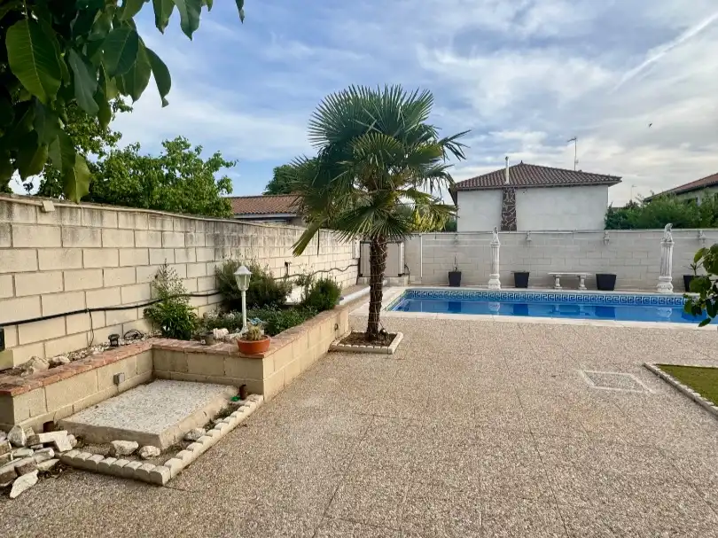 Schwimmbecken von Wohnung zum Verkauf in Villamiel de Toledo mit Heizung, Privatgarten und Terrasse