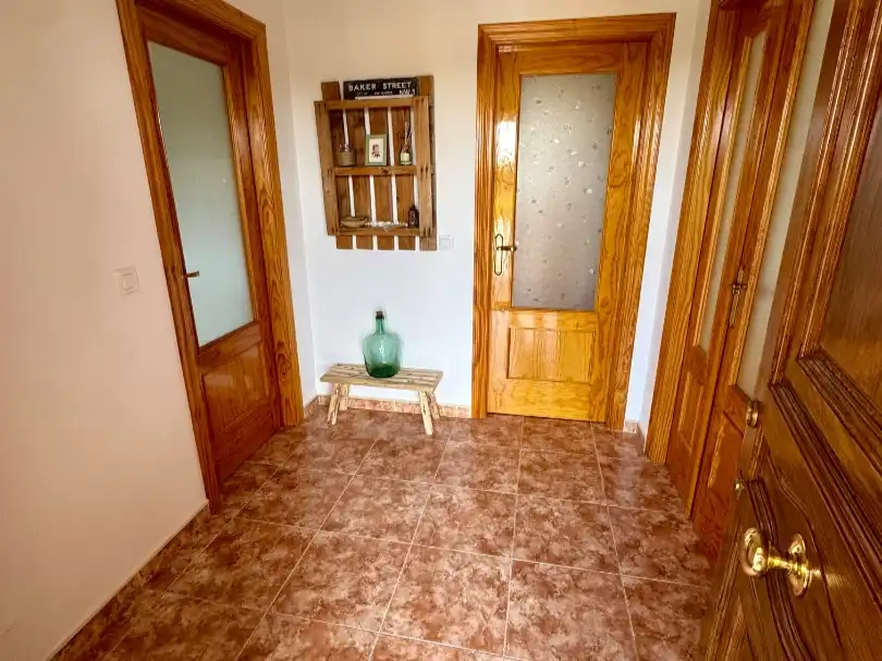 Wohnung zum Verkauf in Villamiel de Toledo mit Heizung, Privatgarten und Terrasse
