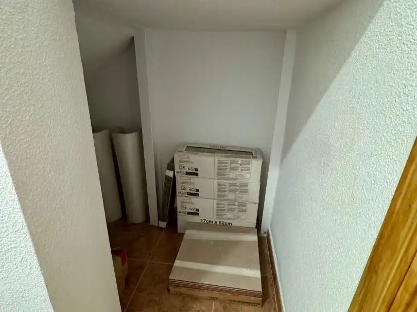 Wohnung zum Verkauf in Villamiel de Toledo mit Heizung, Privatgarten und Terrasse