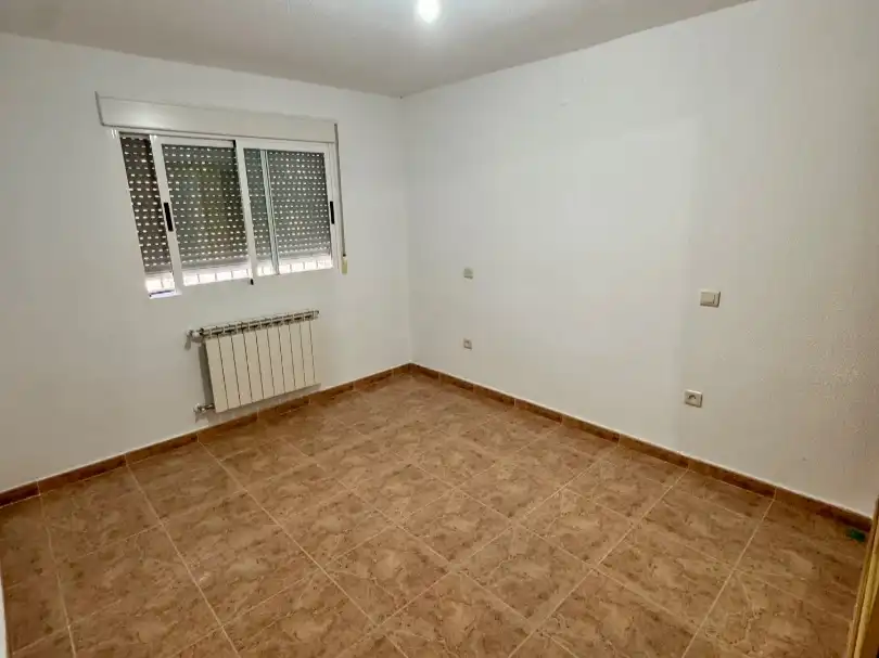 Schlafzimmer von Wohnung zum Verkauf in Villamiel de Toledo mit Heizung, Privatgarten und Terrasse