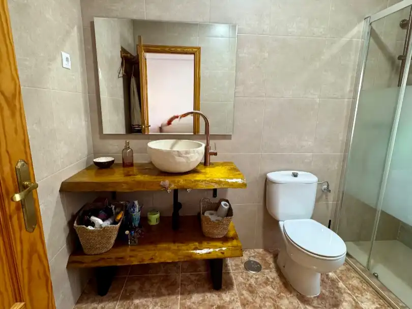 Badezimmer von Wohnung zum Verkauf in Villamiel de Toledo mit Heizung, Privatgarten und Terrasse