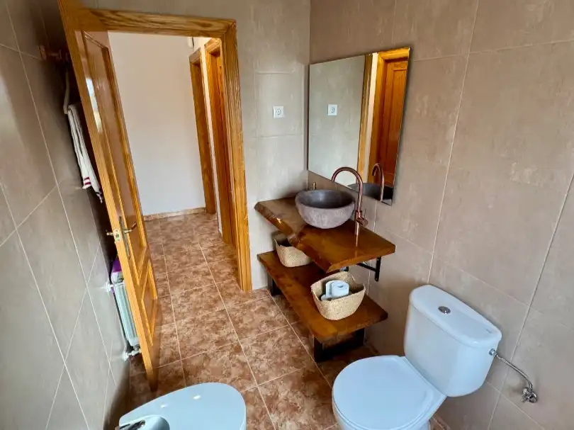 Badezimmer von Wohnung zum Verkauf in Villamiel de Toledo mit Heizung, Privatgarten und Terrasse