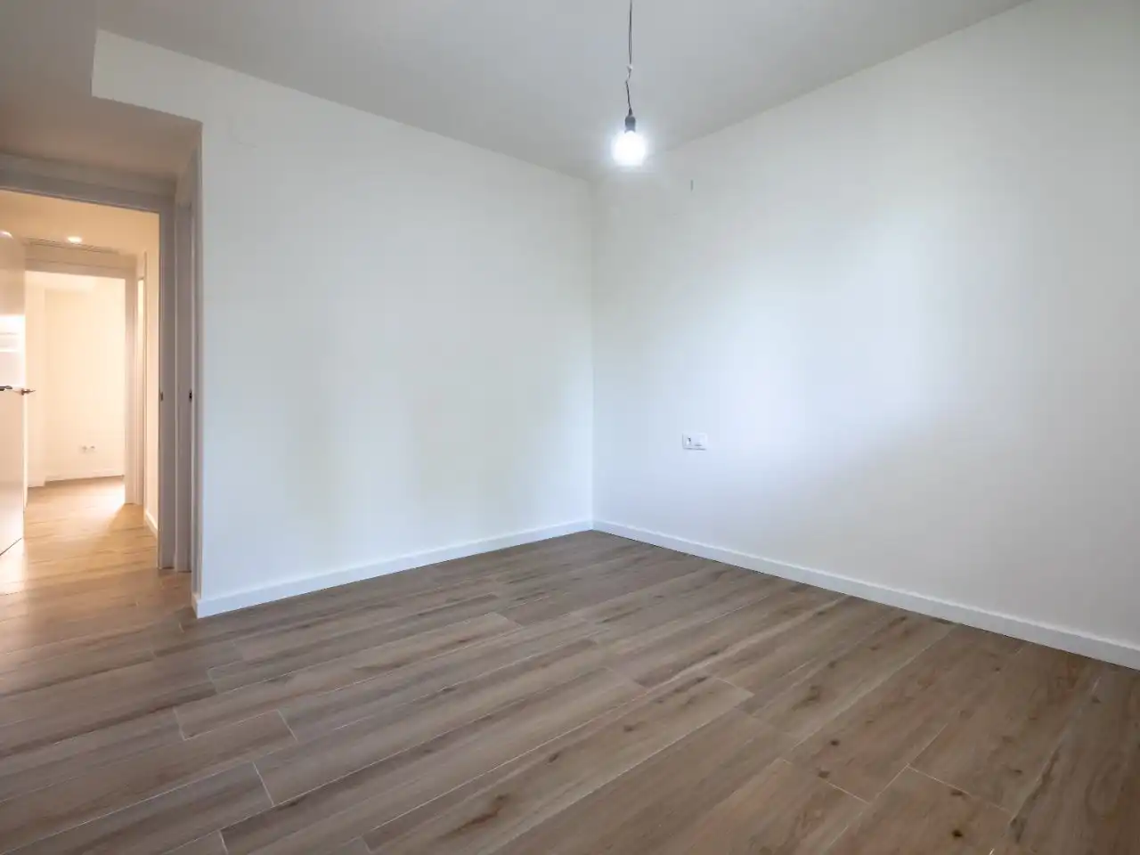 Piso en venta en Sant Isidre Habitación de Piso en venta en Valencia Capital con Aire acondicionado y Balcón