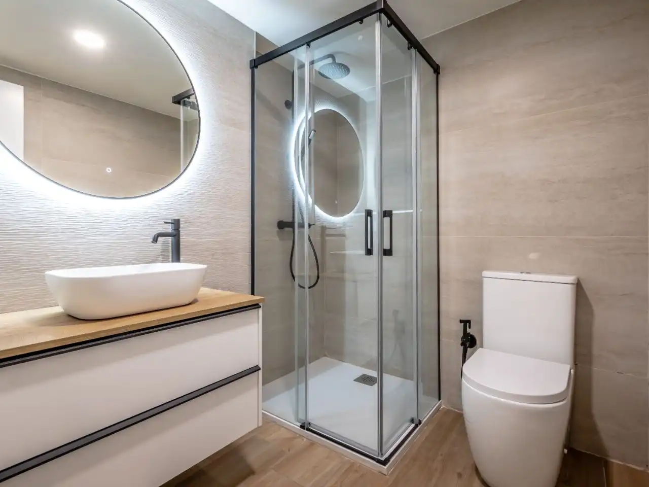 Piso en venta en Sant Isidre Baño de Piso en venta en Valencia Capital con Aire acondicionado y Balcón