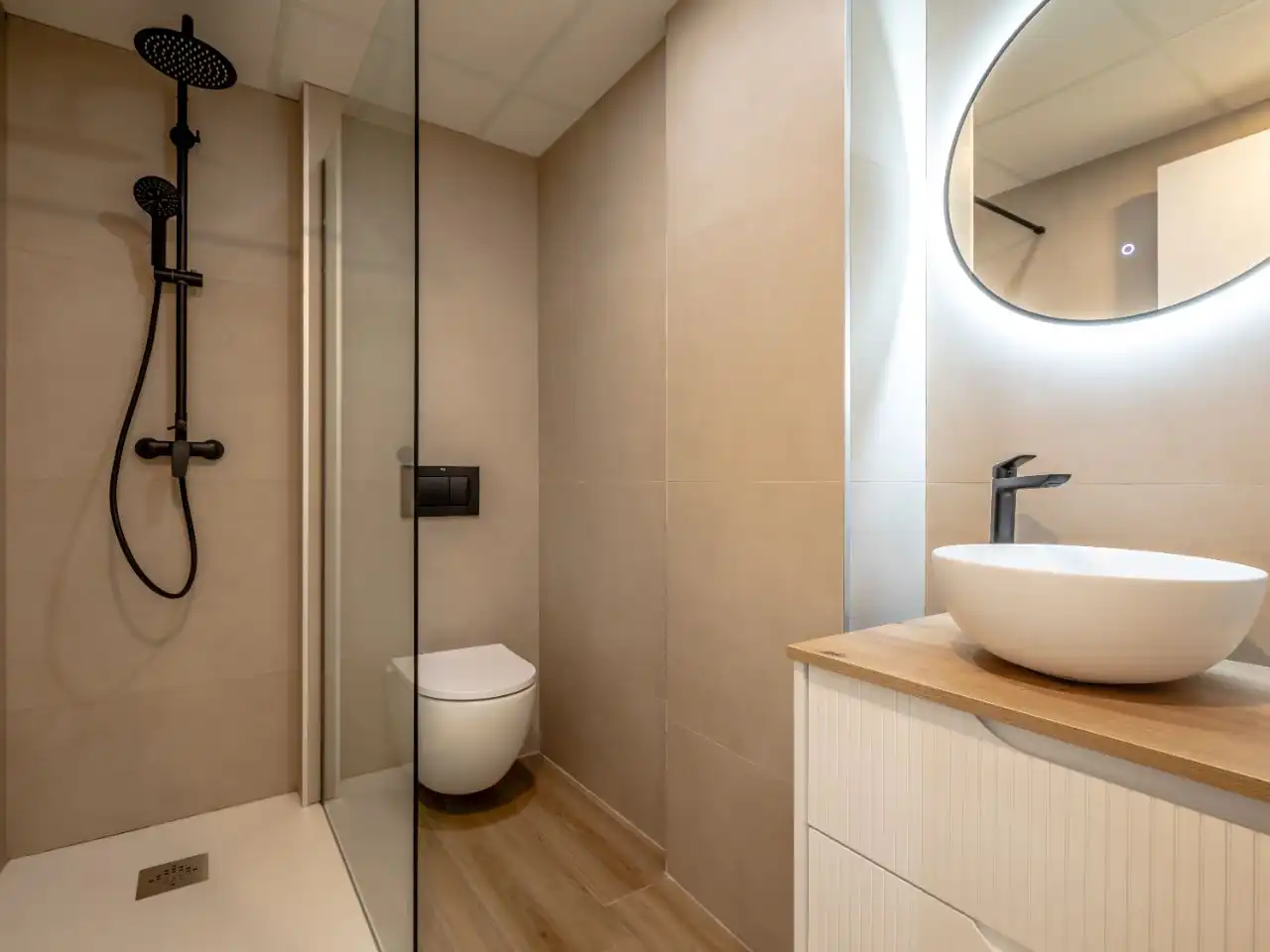Piso en venta en Sant Isidre Baño de Piso en venta en Valencia Capital con Aire acondicionado y Balcón