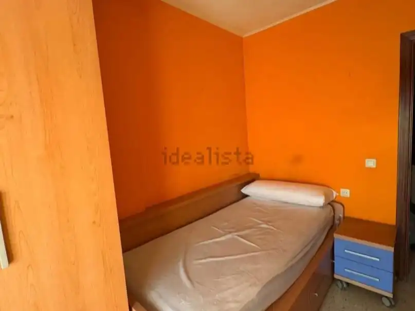 Piso en venta en Calle Zaragoza Prolongación, 3, Tamarite de Litera Habitación de Piso en venta en Tamarite de Litera con Terraza y Balcón