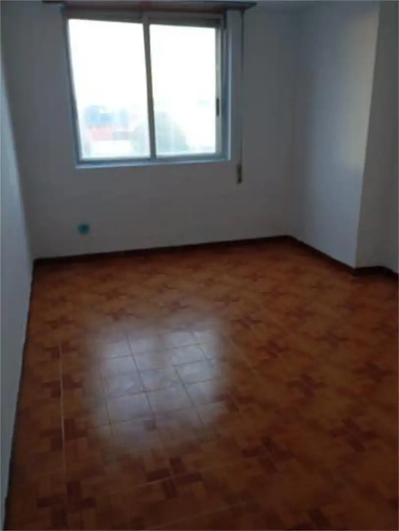 Wohnung zur Miete in O Feal - Xubia