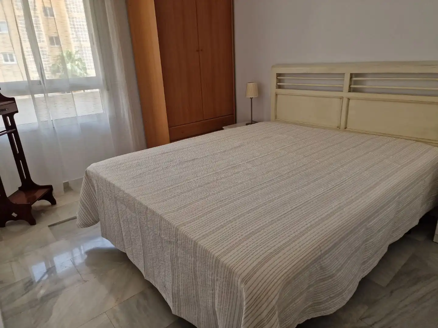 Wohnung zum Verkauf in Calle del Remo, 8, La Carihuela - Los Nidos Schlafzimmer von Wohnung zum Verkauf in Torremolinos mit Klimaanlage, Terrasse und Schwimmbad